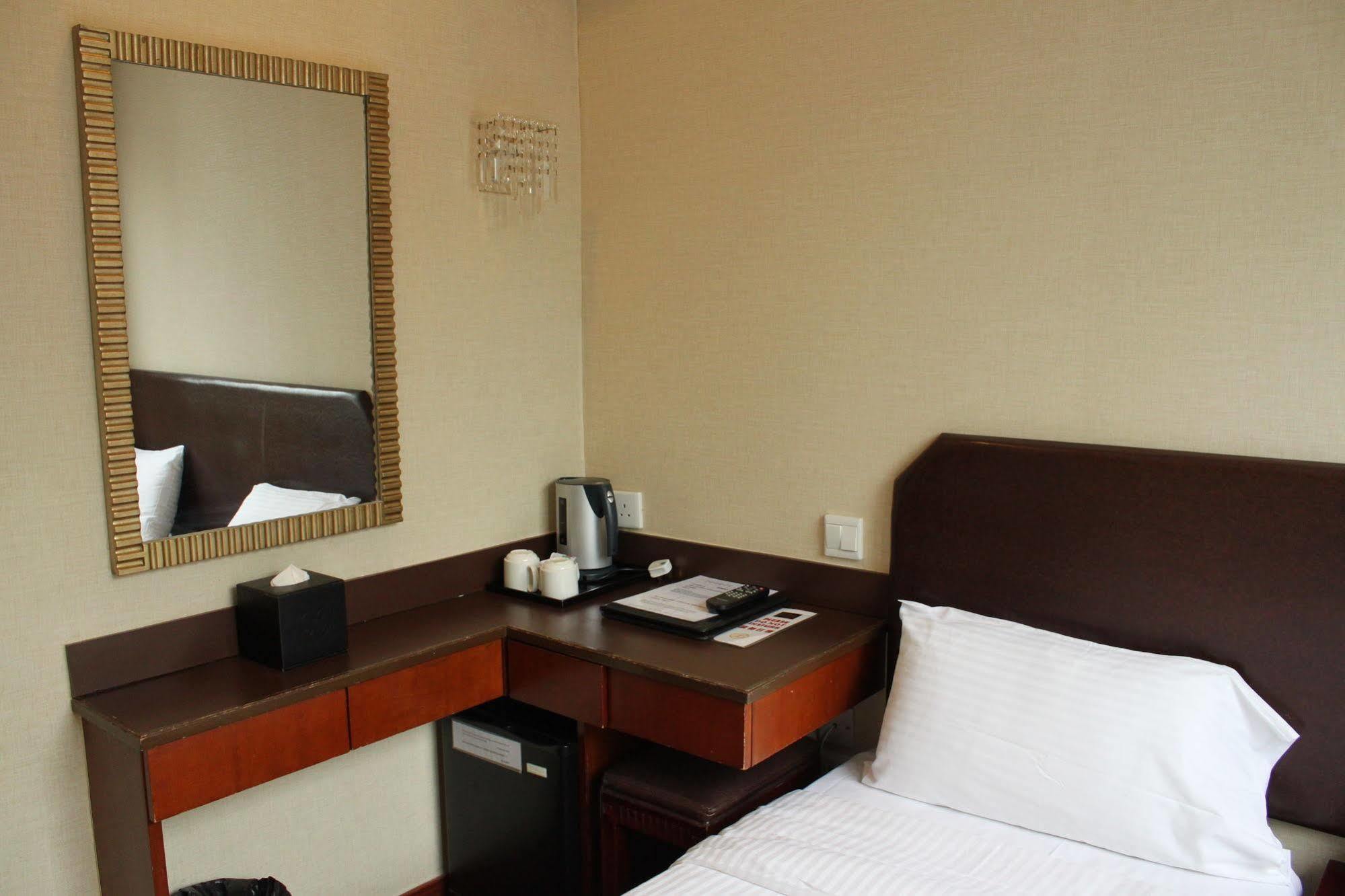 Oriental Lander Hotel Kowloon  Exterior foto