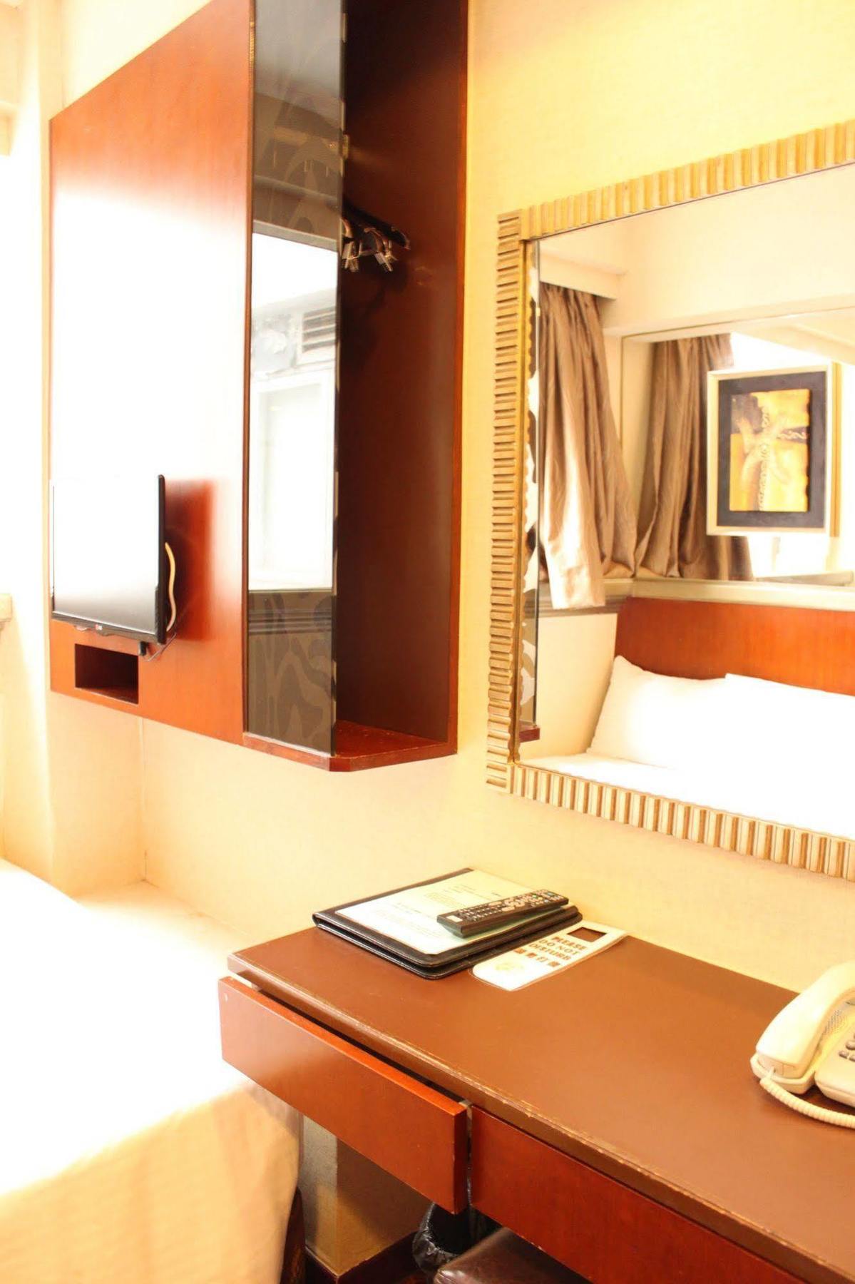 Oriental Lander Hotel Kowloon  Exterior foto